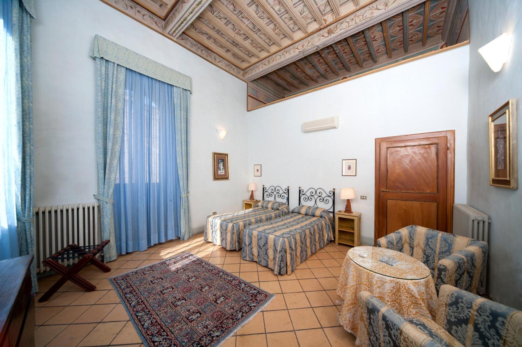 Hotel Palazzo Dragoni Spoleto Exterior foto
